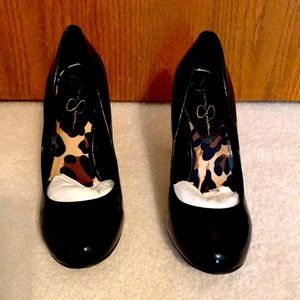 JS-Jessica Black Patent pumps Size 9M-New in box